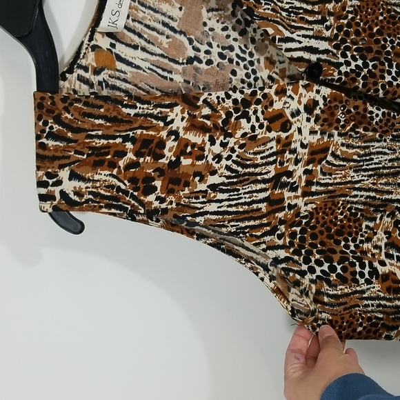 {J.K.S. designs} Tiger Print Sleeveless Duster - Picture 4 of 12